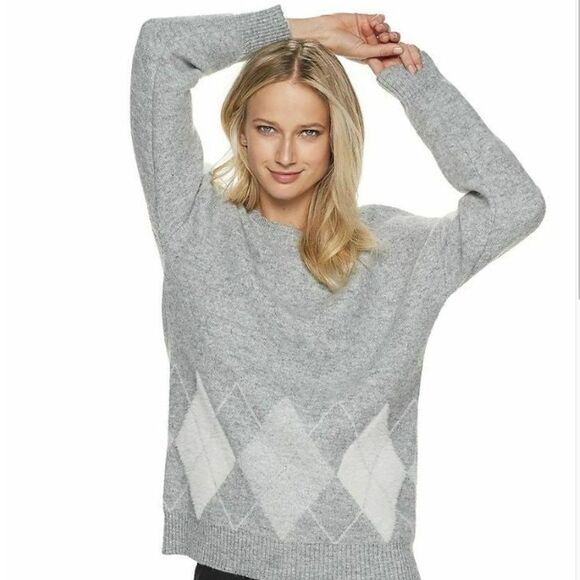 ELLE Gray Argyle Cozy Knit Sweater - Picture 1 of 8